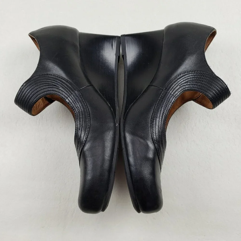 Earthies 10 heel outsole